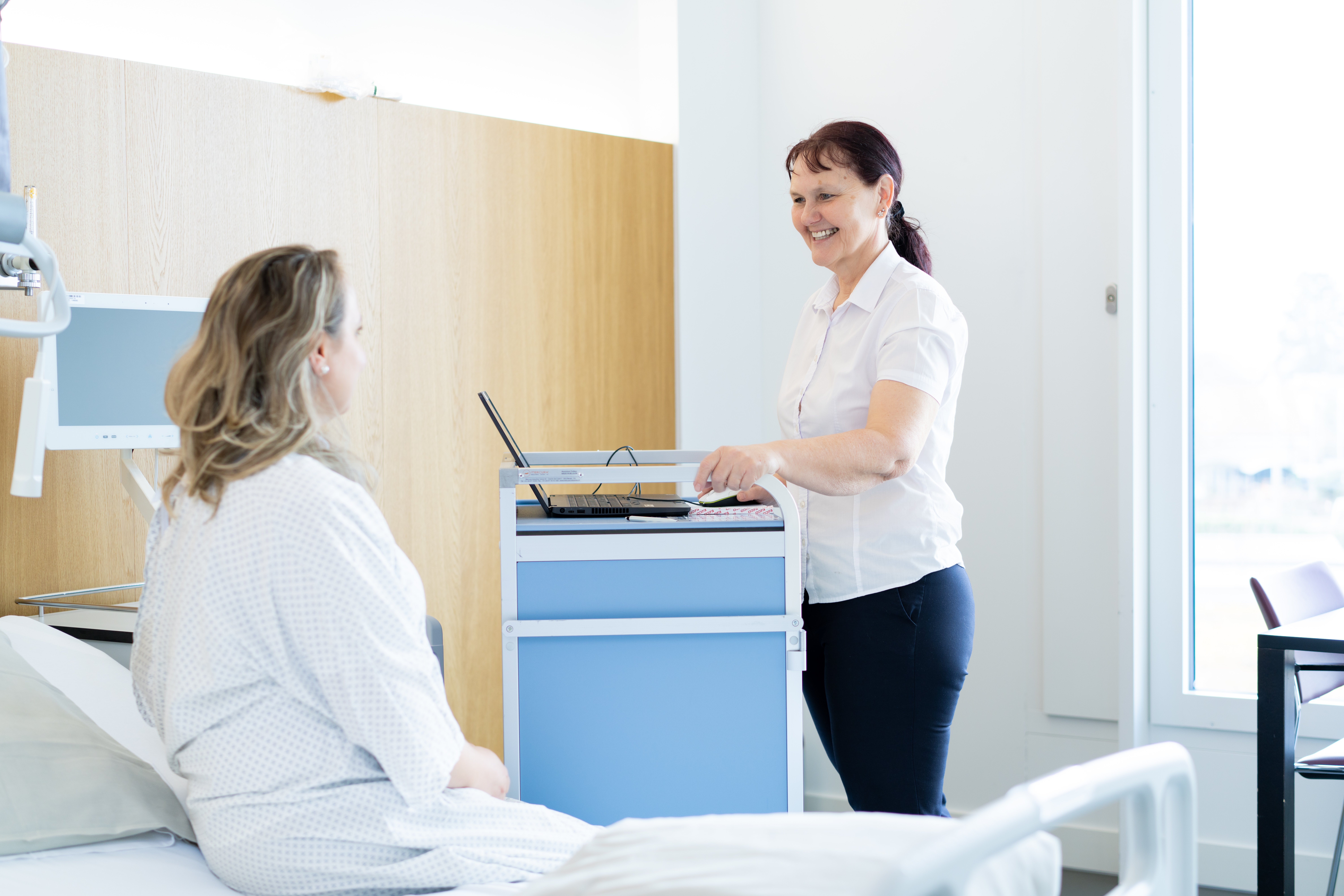 CH_ISS_2025_Healthcare_Support