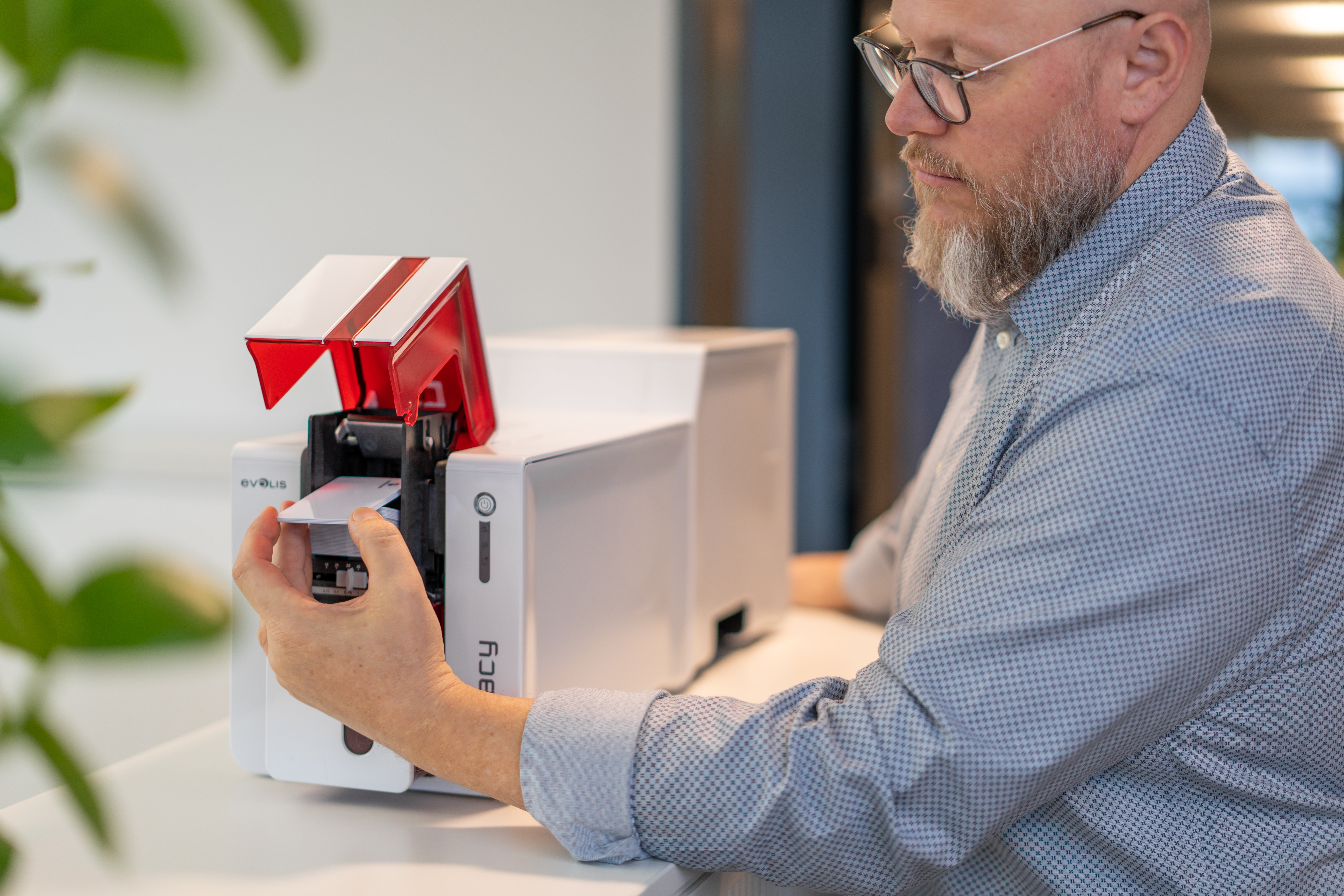 CH_2025_ISS_Services_Support Services_Card